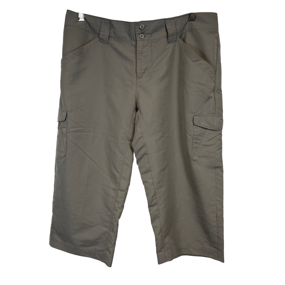 Columbia Womens Size 10 Gray Omni Shade Cargo Capri Pants Outdoor Hiking Camping
